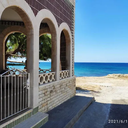 Casa Fronte Mare Holiday home *