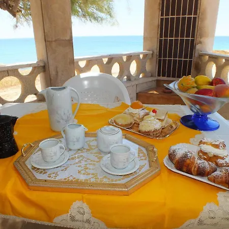 Casa Fronte Mare Holiday home Marina di Mancaversa