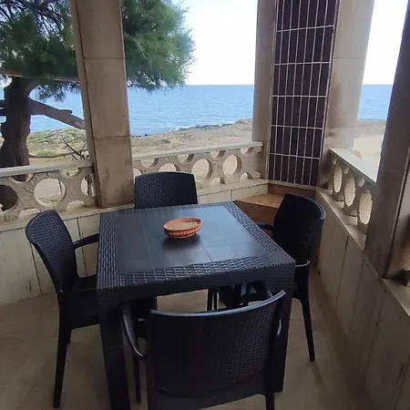 Holiday home Casa Fronte Mare Marina di Mancaversa